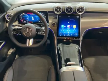 GLC 300 e 4M EDITION AMG-Line Night AHK DISTRON