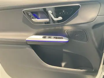 GLC 300 e 4M EDITION AMG-Line Night AHK DISTRON