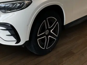 GLC 300 e 4M EDITION AMG-Line Night AHK DISTRON