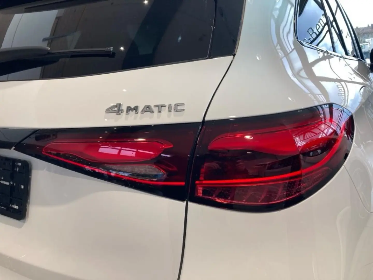 GLC 300 e 4M EDITION AMG-Line Night AHK DISTRON