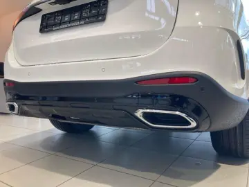 GLC 300 e 4M EDITION AMG-Line Night AHK DISTRON