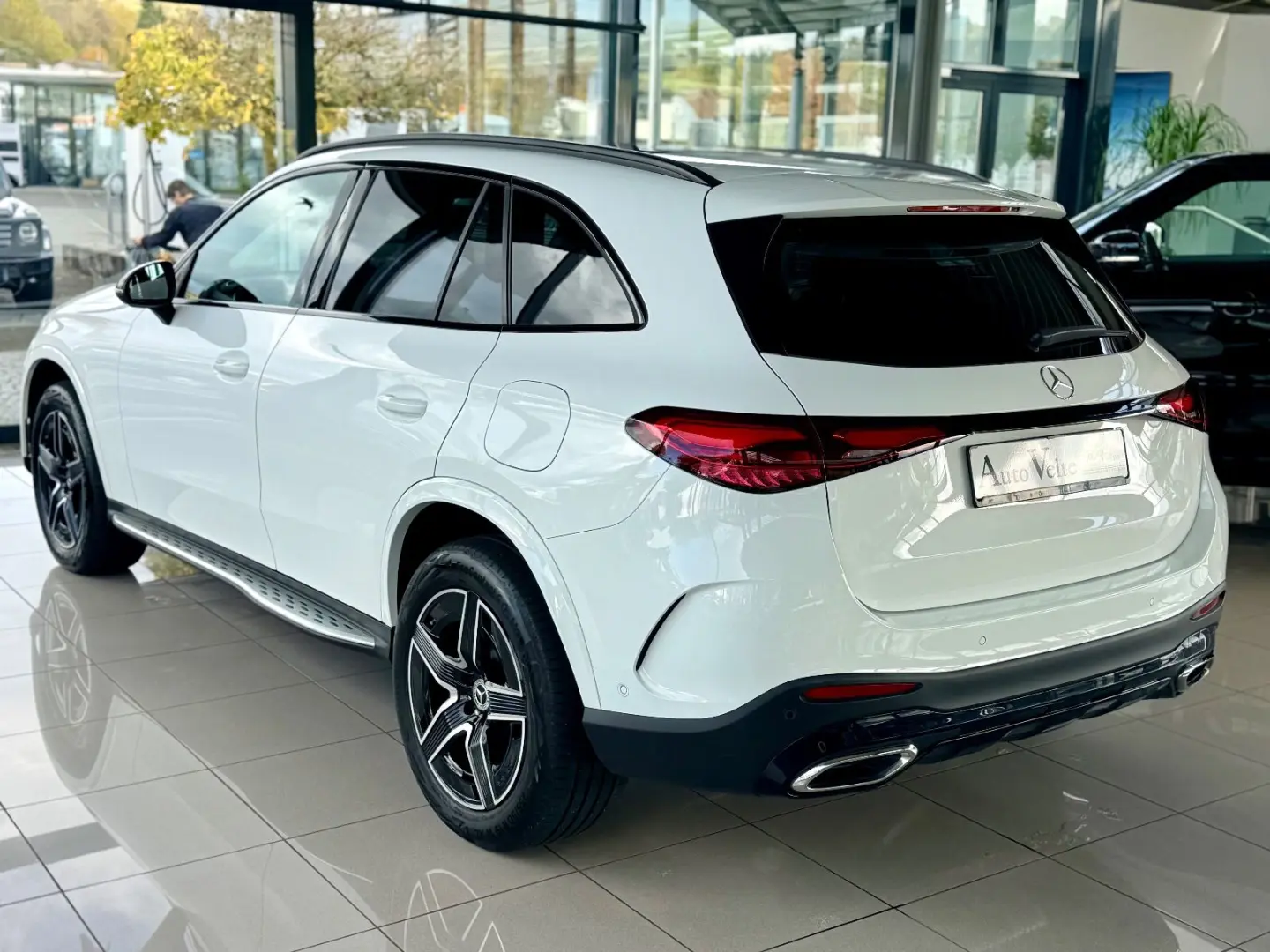 GLC 300 e 4Matic AMG PANO BURMESTER AMBIEMTE