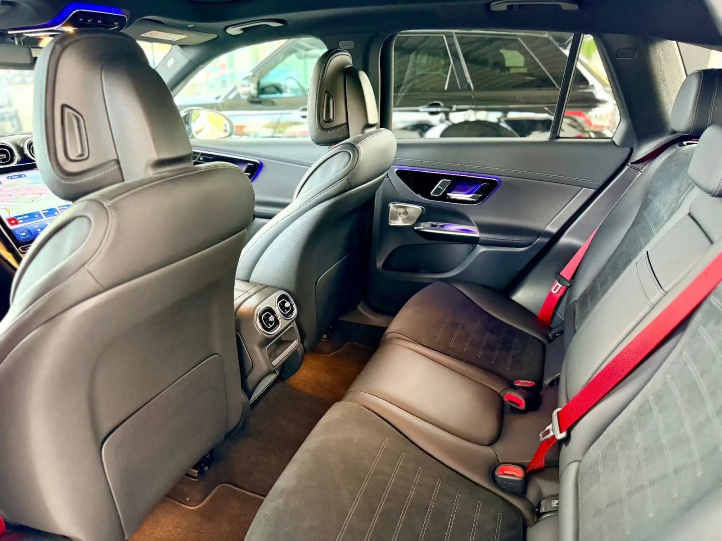 GLC 300 e 4Matic AMG PANO BURMESTER AMBIEMTE