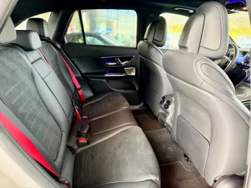 GLC 300 e 4Matic AMG PANO BURMESTER AMBIEMTE