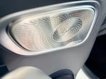 GLC 300 e 4Matic AMG PANO BURMESTER AMBIEMTE