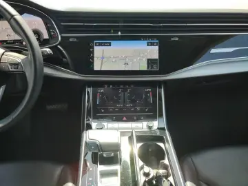 Q8 55 TFSI quattro Navi LED Alu PDC Virtual Cock