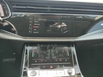 Q8 55 TFSI quattro Navi LED Alu PDC Virtual Cock