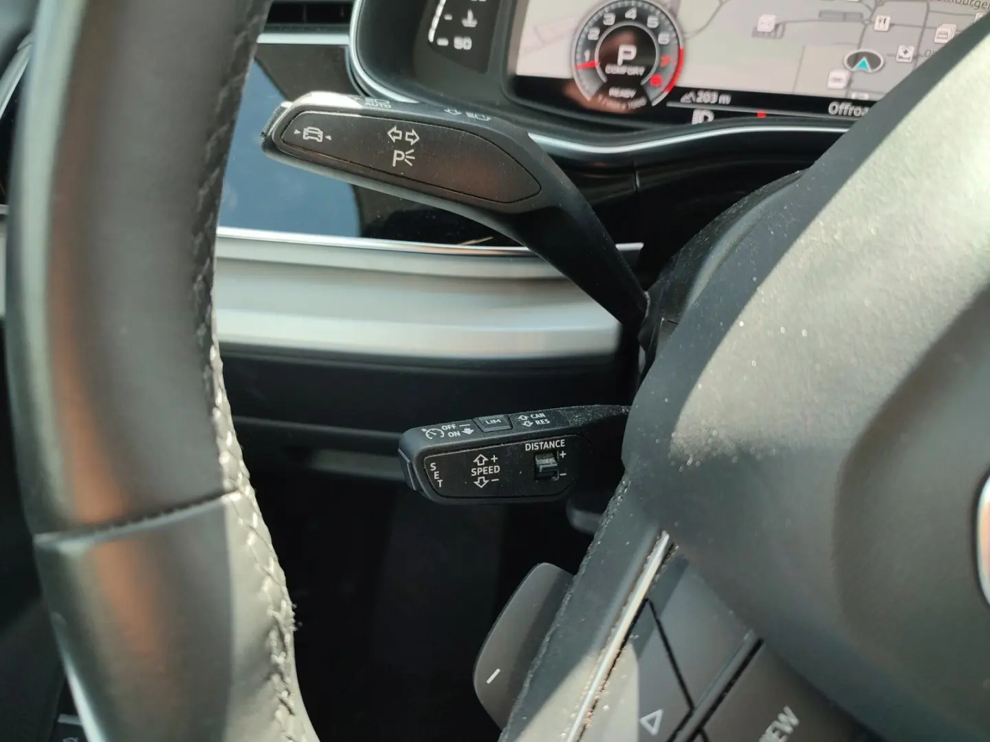 Q8 55 TFSI quattro Navi LED Alu PDC Virtual Cock