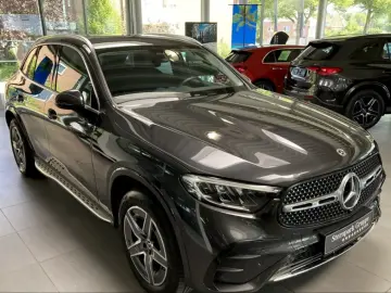GLC 300 e 4M AMG AHK Burm Memory Trittb RüKa LED