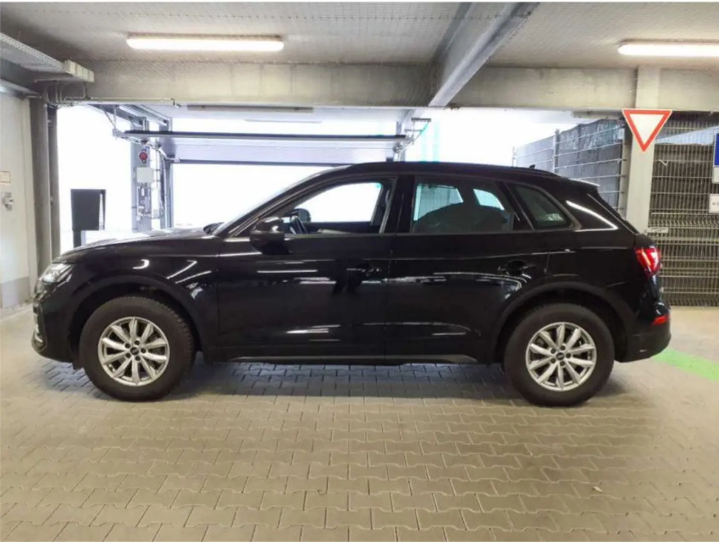 Q5 40d Quatt S-Tr.  LED NAVI VIRTU DAB RFK 8Fa