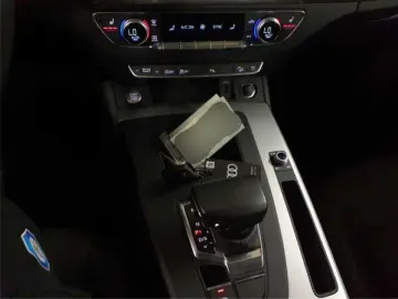 Q5 40d Quatt S-Tr.  LED NAVI VIRTU DAB RFK 8Fa