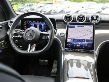 GLC 300 e 4M AMG Line Premium AHK Distr. LED Nav