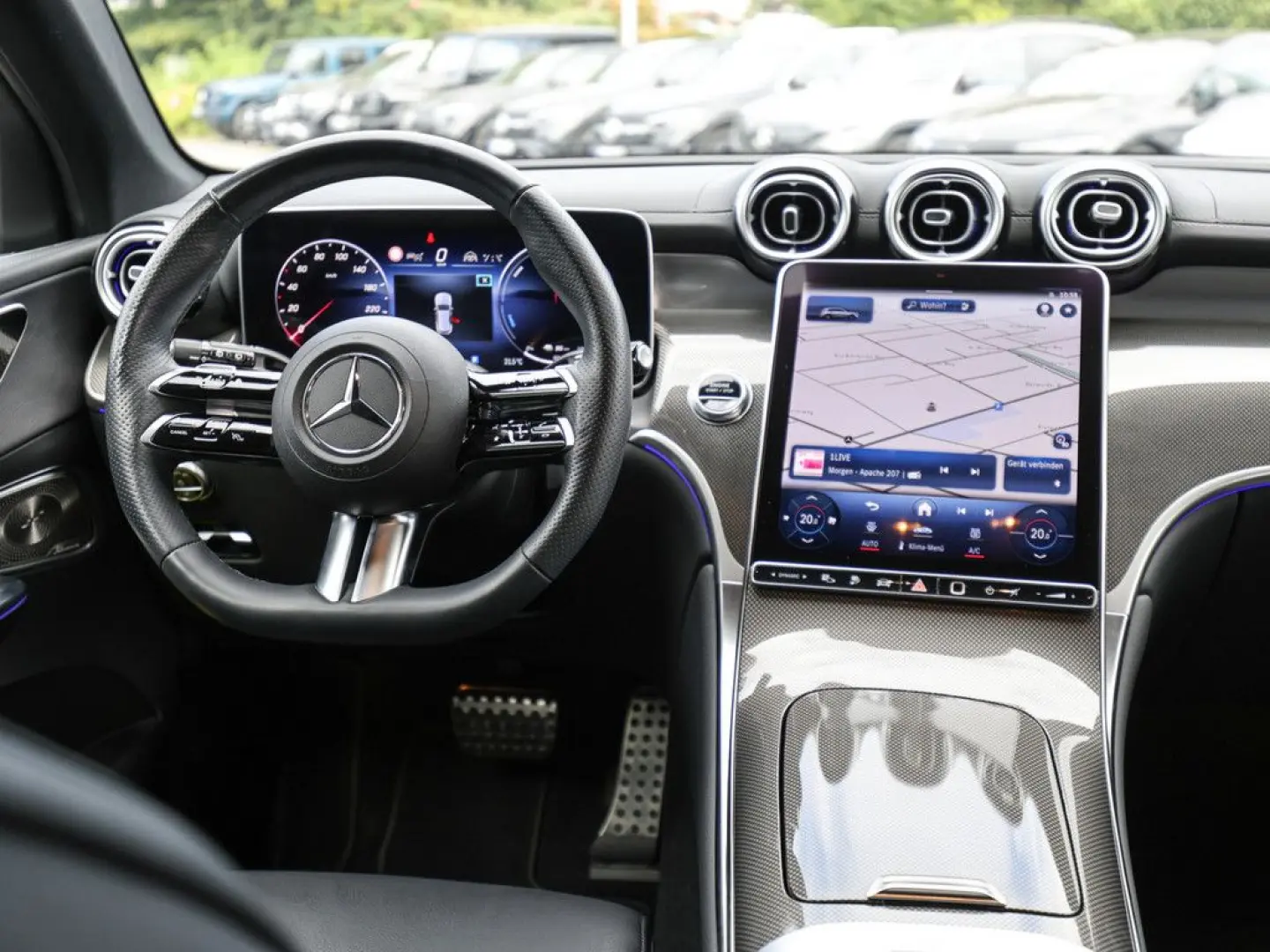 GLC 300 e 4M AMG Line Premium AHK Distr. LED Nav