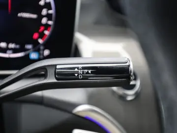 GLC 300 e 4M AMG Line Premium AHK Distr. LED Nav