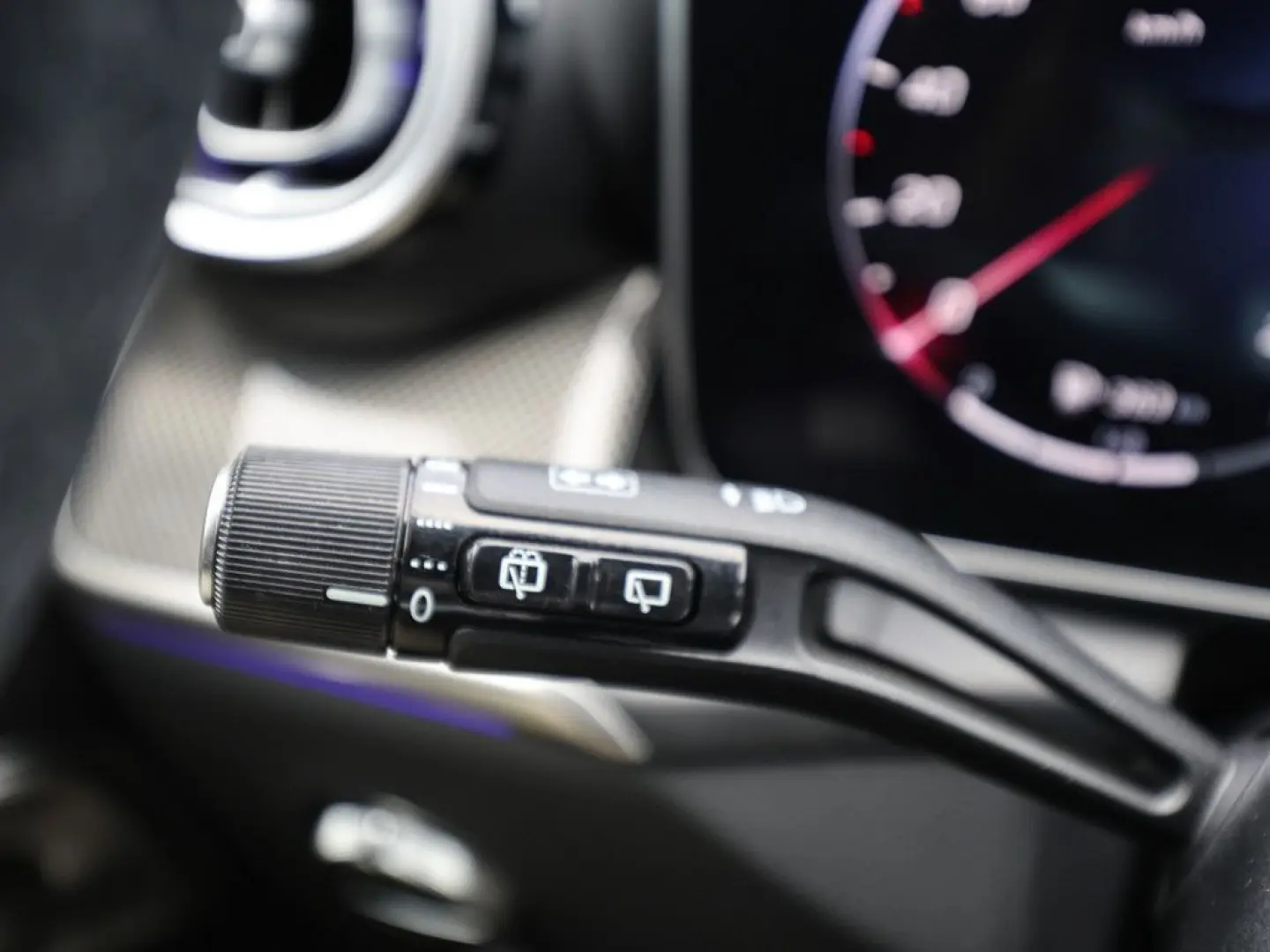 GLC 300 e 4M AMG Line Premium AHK Distr. LED Nav