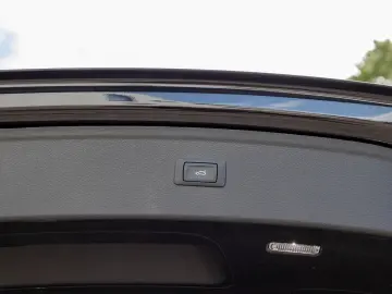 Q5 40 TFSI qu S line Standheizung AHK Connect