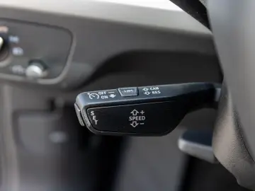 Q5 40 TFSI qu S line Standheizung AHK Connect