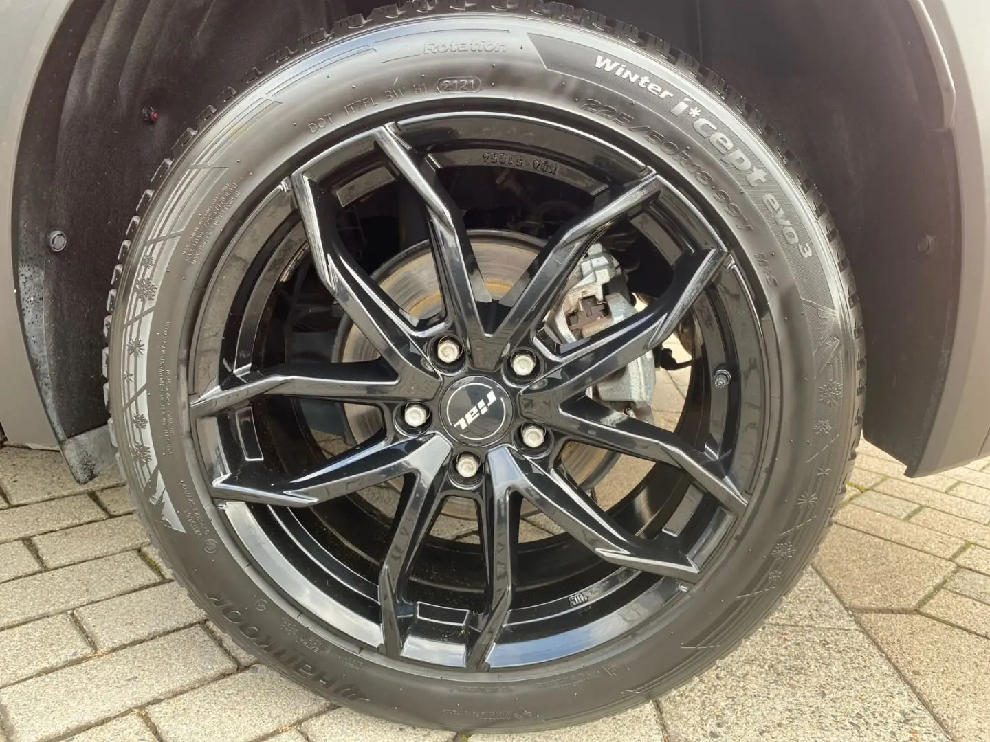 UX 250h Style Edition  Bi-LED ACC CAM SHZ CarPla