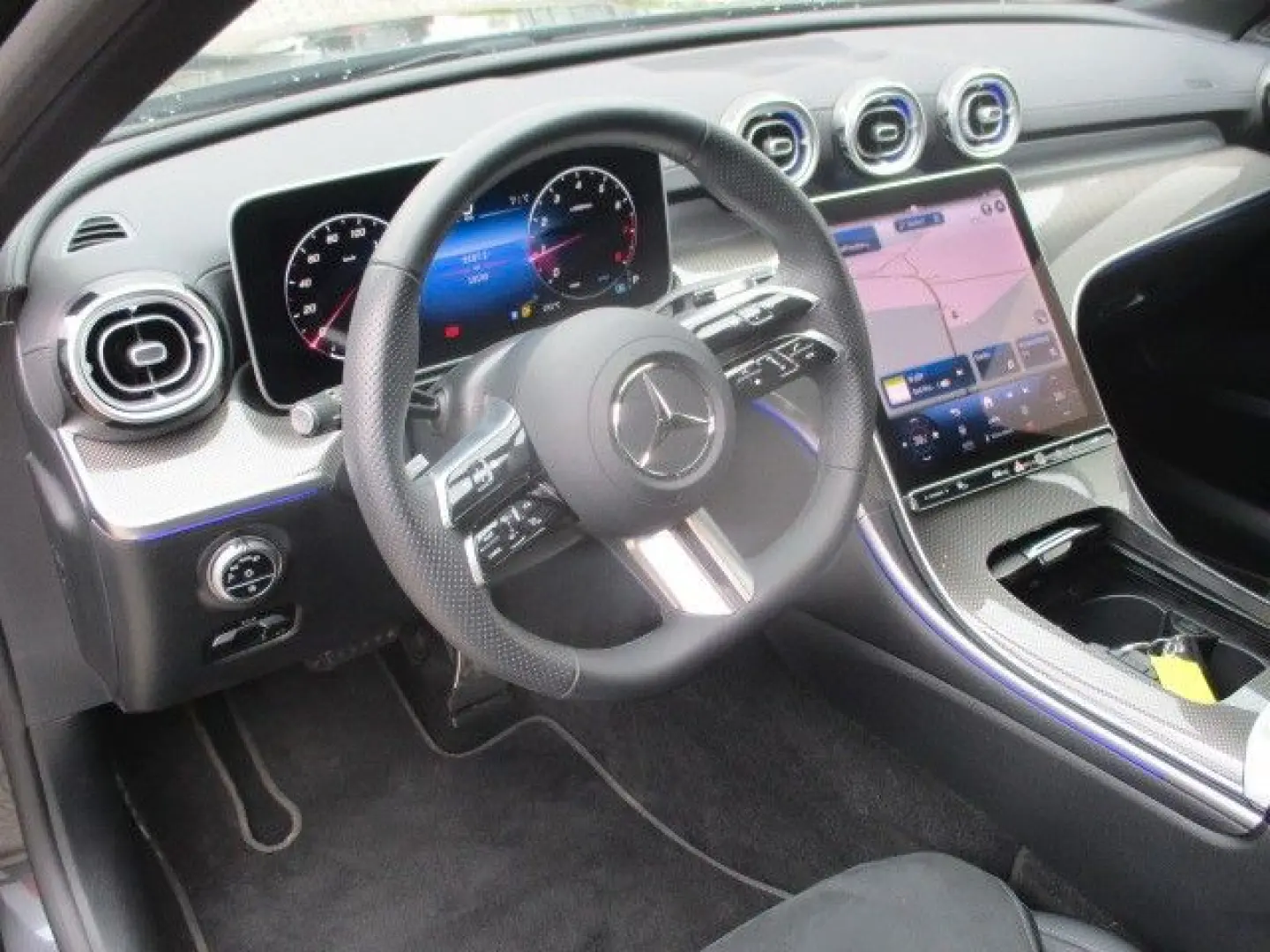 C 180AMG-line Advanced-Plus MBUX -Premium Memory