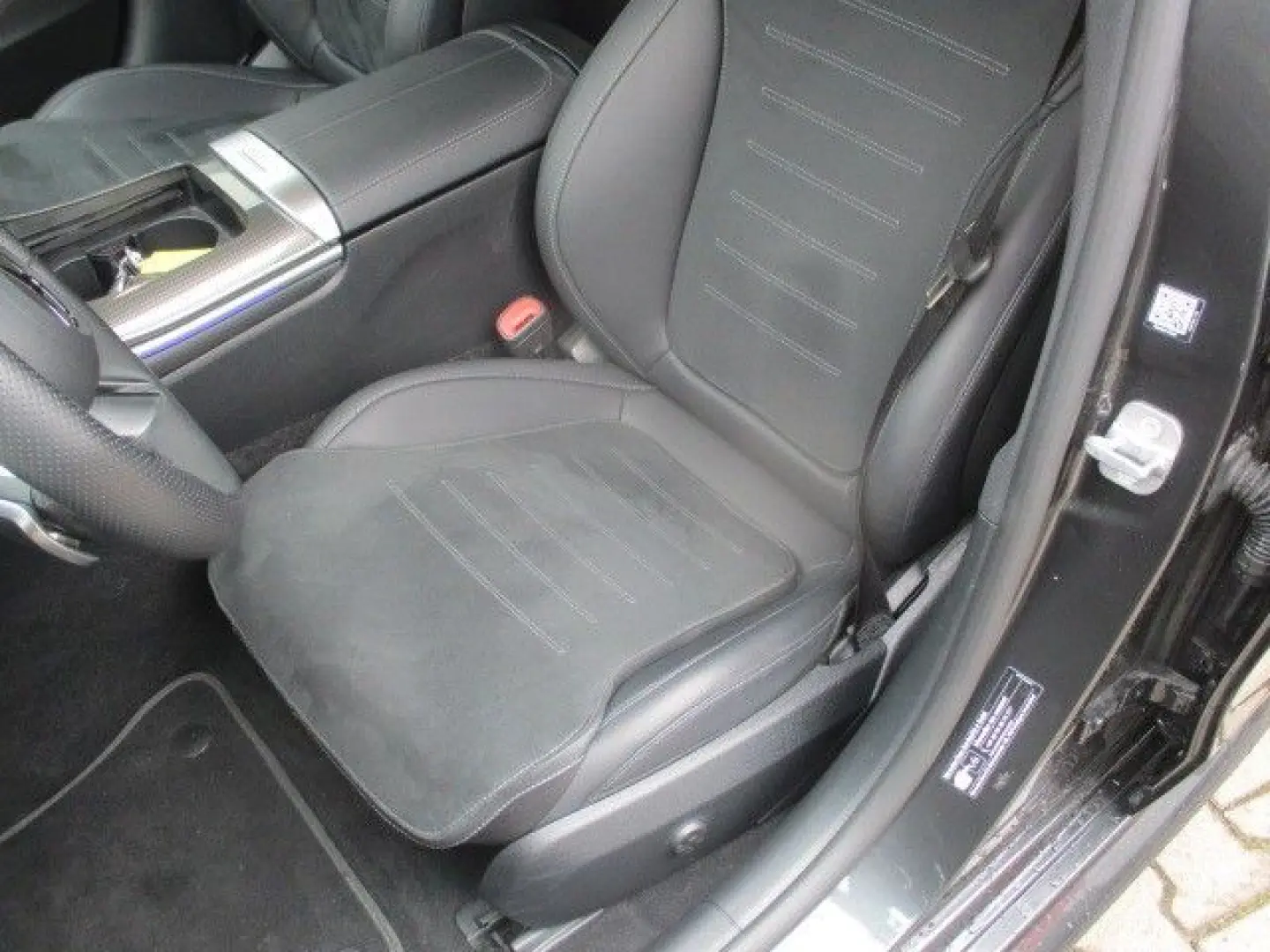 C 180AMG-line Advanced-Plus MBUX -Premium Memory