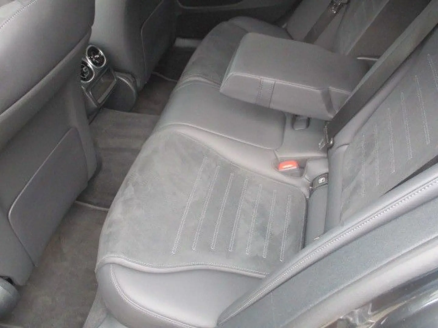 C 180AMG-line Advanced-Plus MBUX -Premium Memory