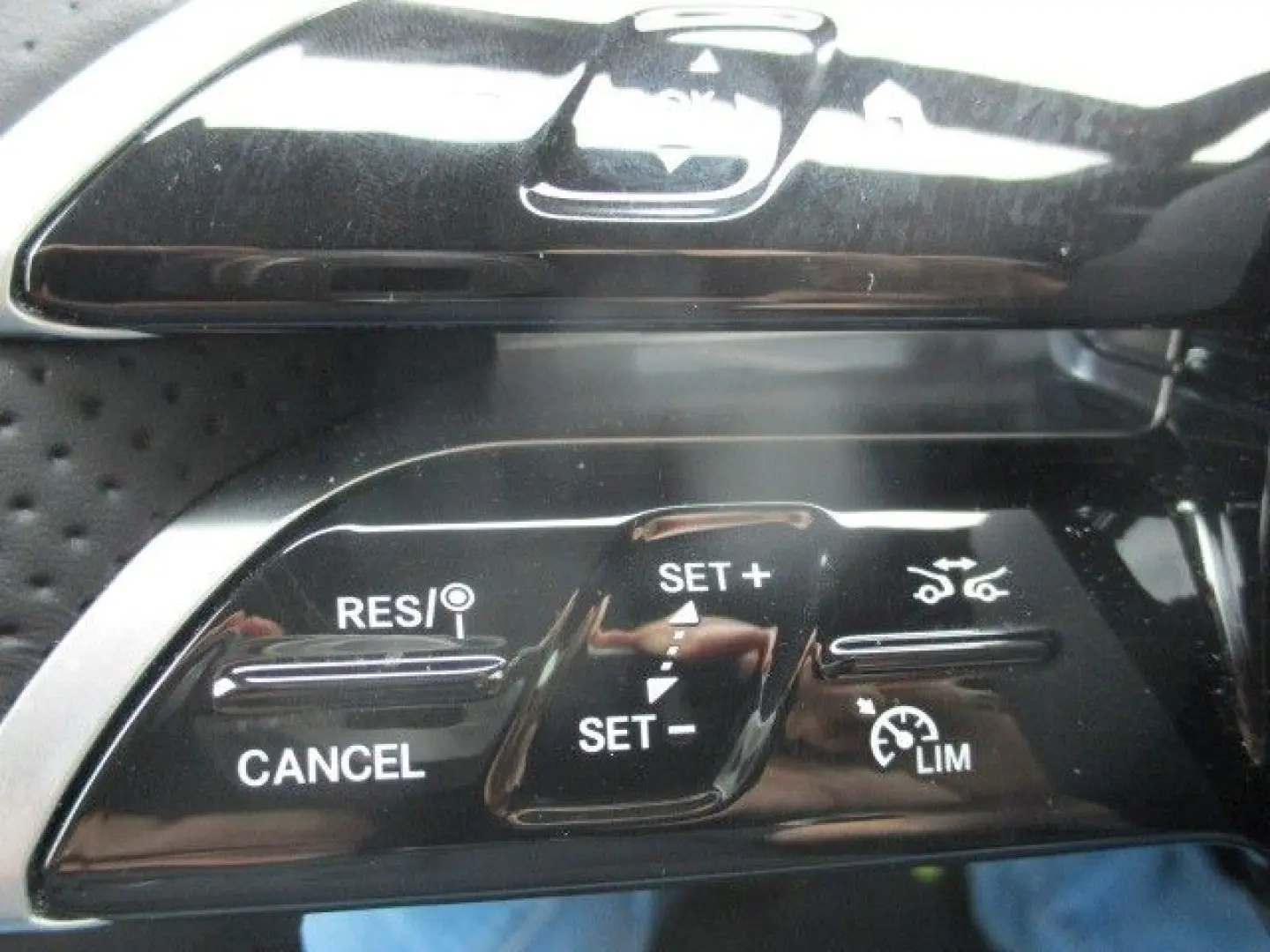 C 180AMG-line Advanced-Plus MBUX -Premium Memory