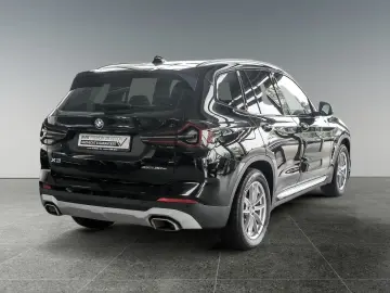 X3 xDrive 30e Aut.Panorma-GSD Driving Assistent