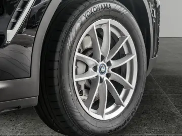 X3 xDrive 30e Aut.Panorma-GSD Driving Assistent