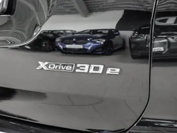 X3 xDrive 30e Aut.Panorma-GSD Driving Assistent