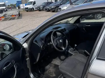 Alfa Romeo 147 1900 1.9L Diesel