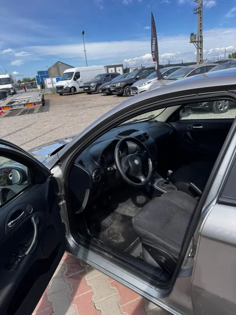 Alfa Romeo 147 1900 1.9L Diesel