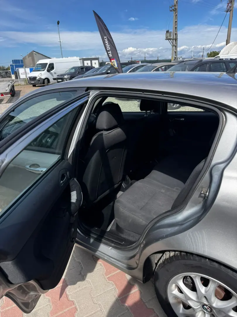 Alfa Romeo 147 1900 1.9L Diesel