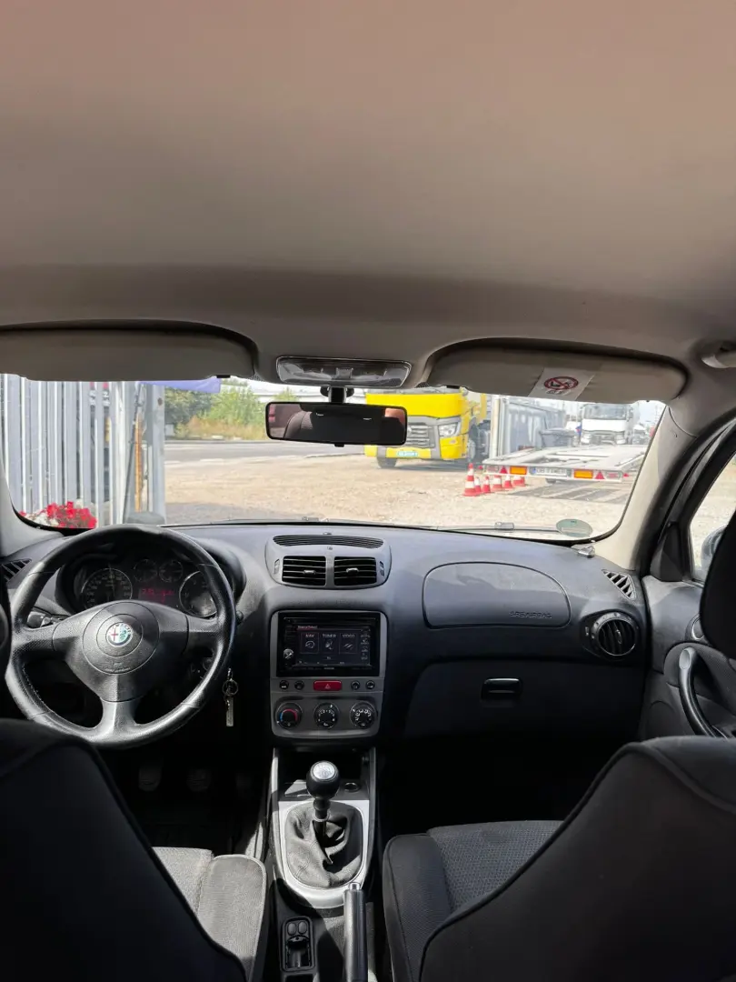 Alfa Romeo 147 1900 1.9L Diesel