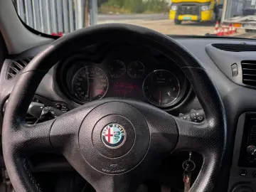 Alfa Romeo 147 1900 1.9L Diesel