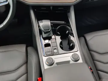 Touareg 3.0 TDI Atmosphere AHK Memory Vienna Luf