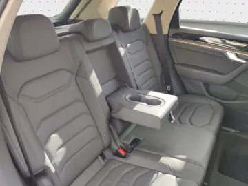 Touareg 3.0 TDI Atmosphere AHK Memory Vienna Luf