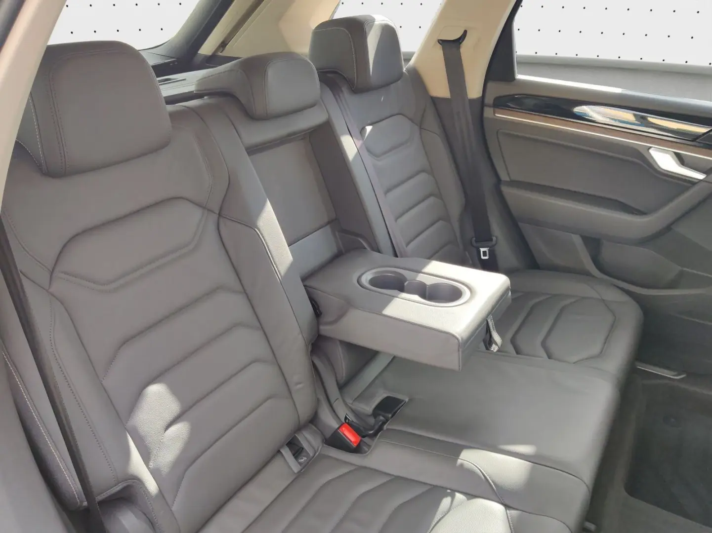 Touareg 3.0 TDI Atmosphere AHK Memory Vienna Luf