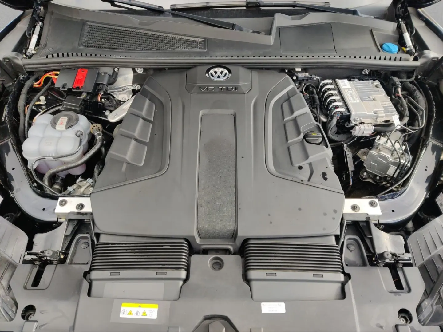 Touareg 3.0 TDI Atmosphere AHK Memory Vienna Luf