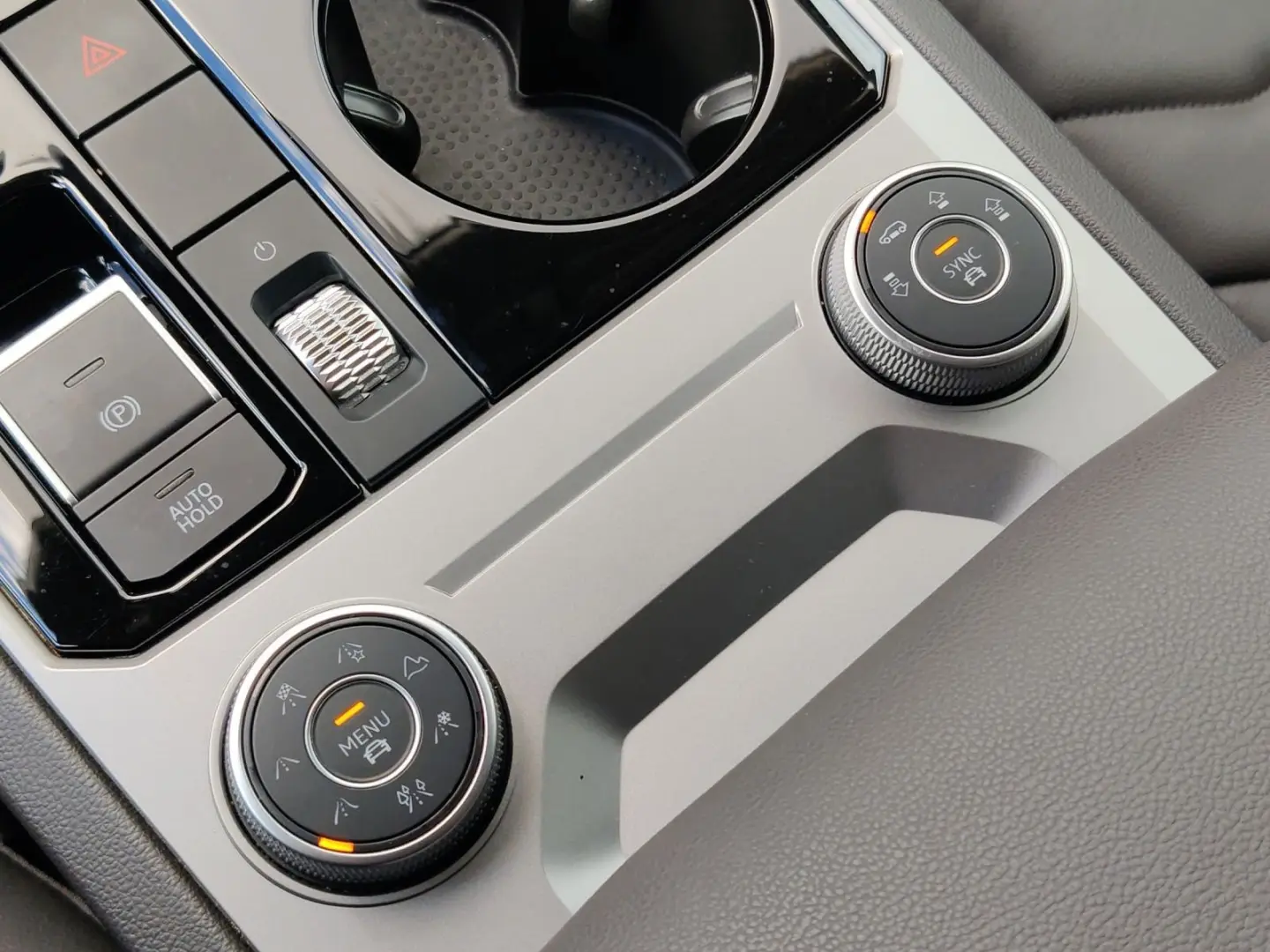 Touareg 3.0 TDI Atmosphere AHK Memory Vienna Luf