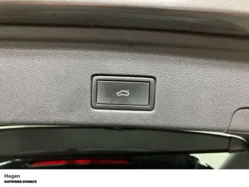 Touareg 3.0 TDI 4M tiptr. LED NAV AHK LEDER KAME