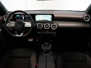 CLA 220 4MATIC AMG LED PANO BURMESTER