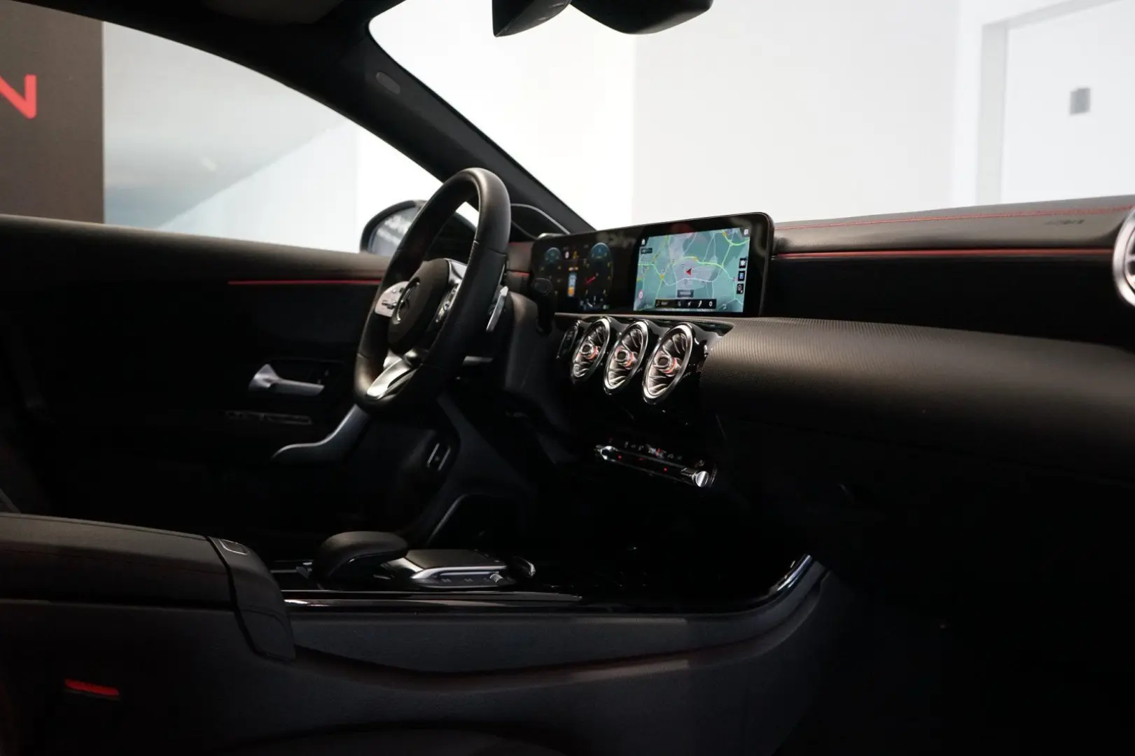 CLA 220 4MATIC AMG LED PANO BURMESTER