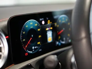 CLA 220 4MATIC AMG LED PANO BURMESTER