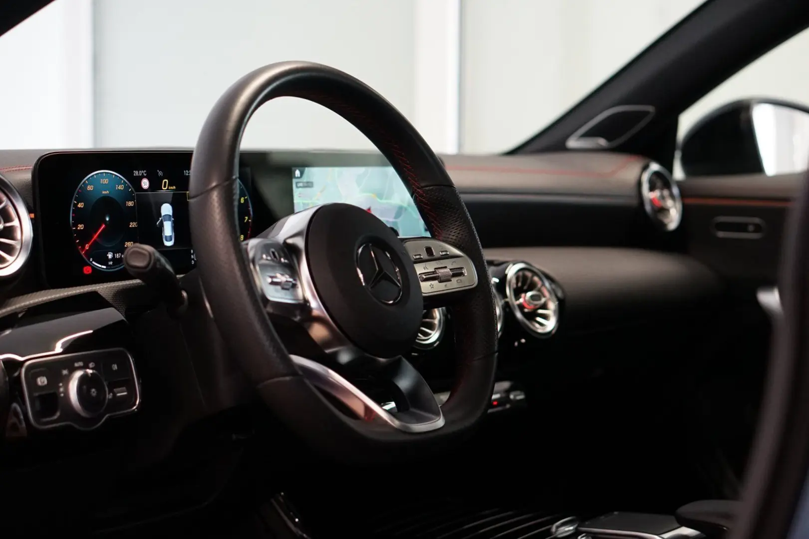 CLA 220 4MATIC AMG LED PANO BURMESTER