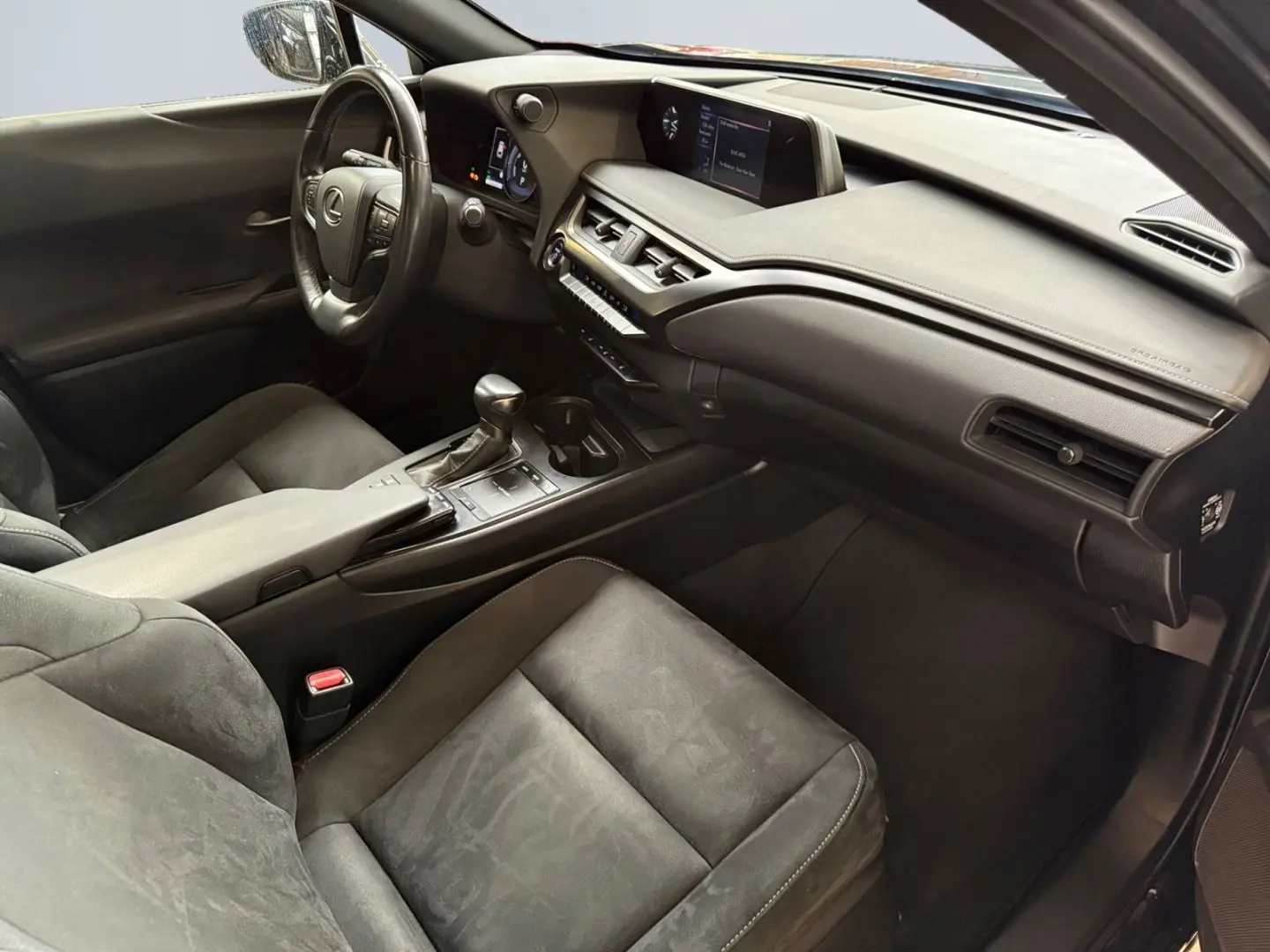 UX 250h Style Edition  Bi-LED ACC CAM CarPlay PD