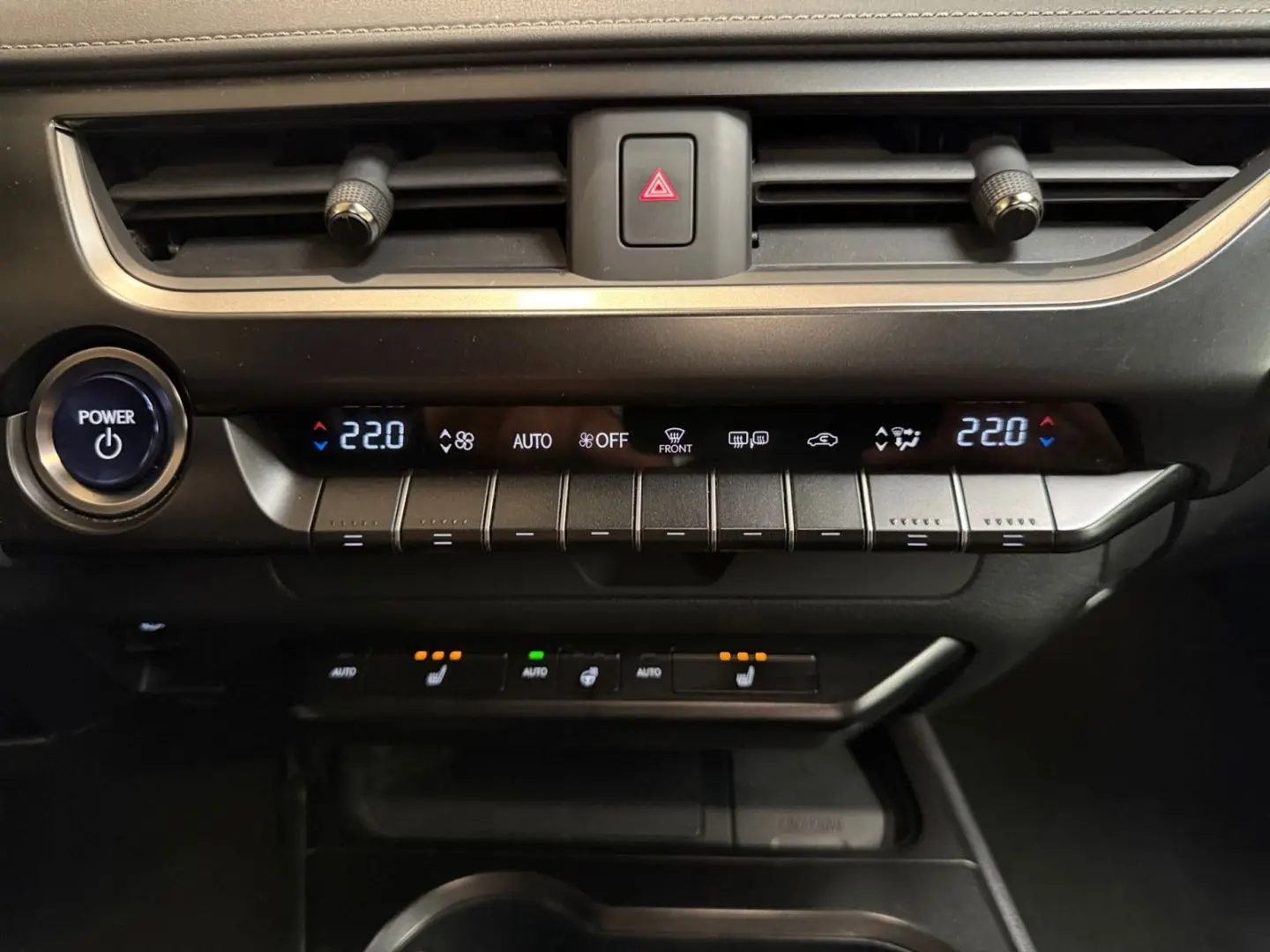 UX 250h Style Edition  Bi-LED ACC CAM CarPlay PD