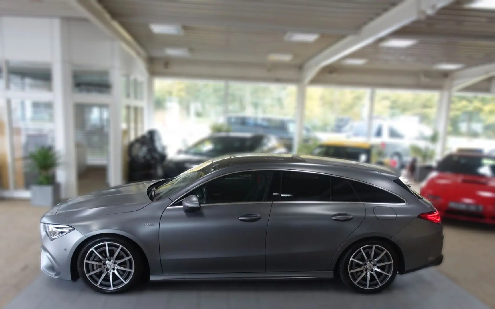 CLA 45 AMG Shooting Brake  designo magno grau