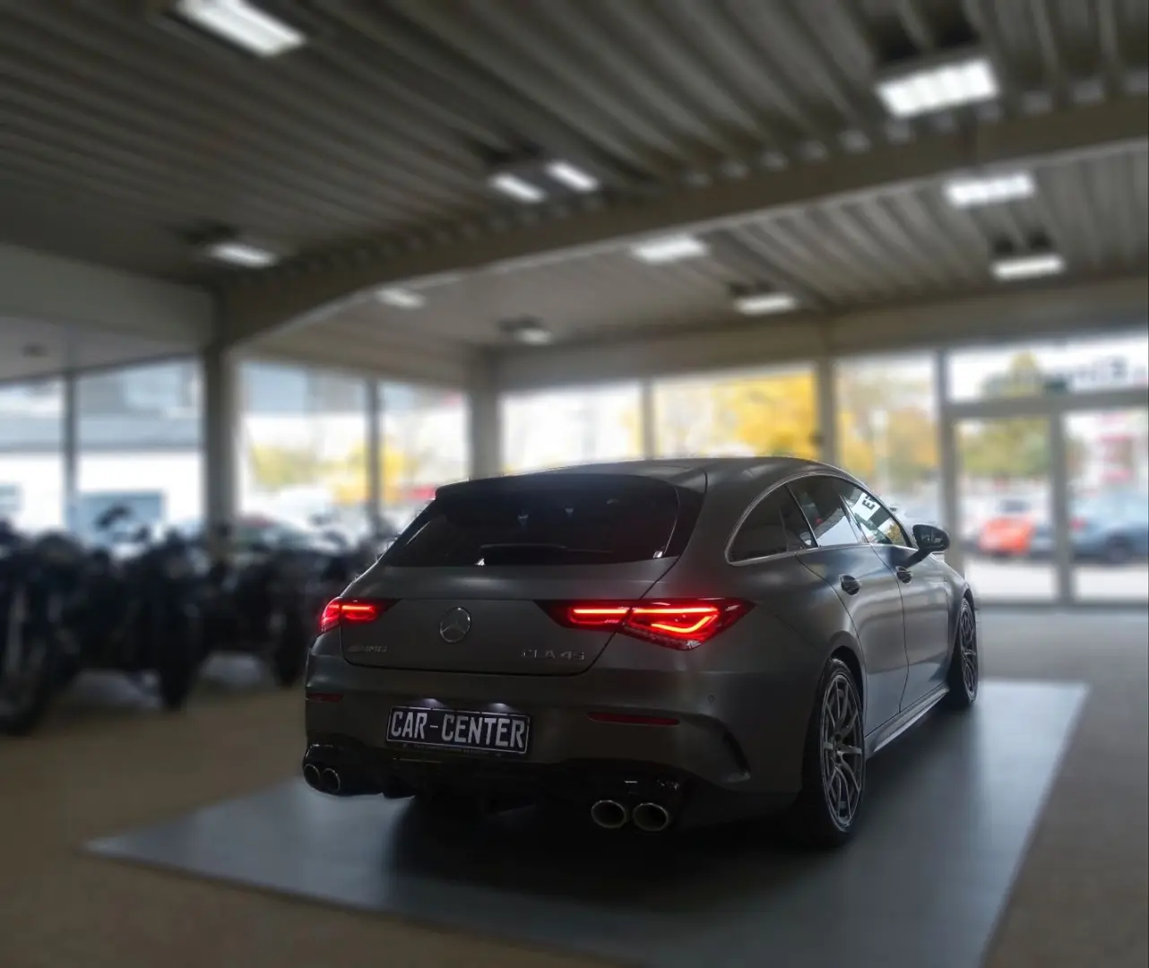CLA 45 AMG Shooting Brake  designo magno grau