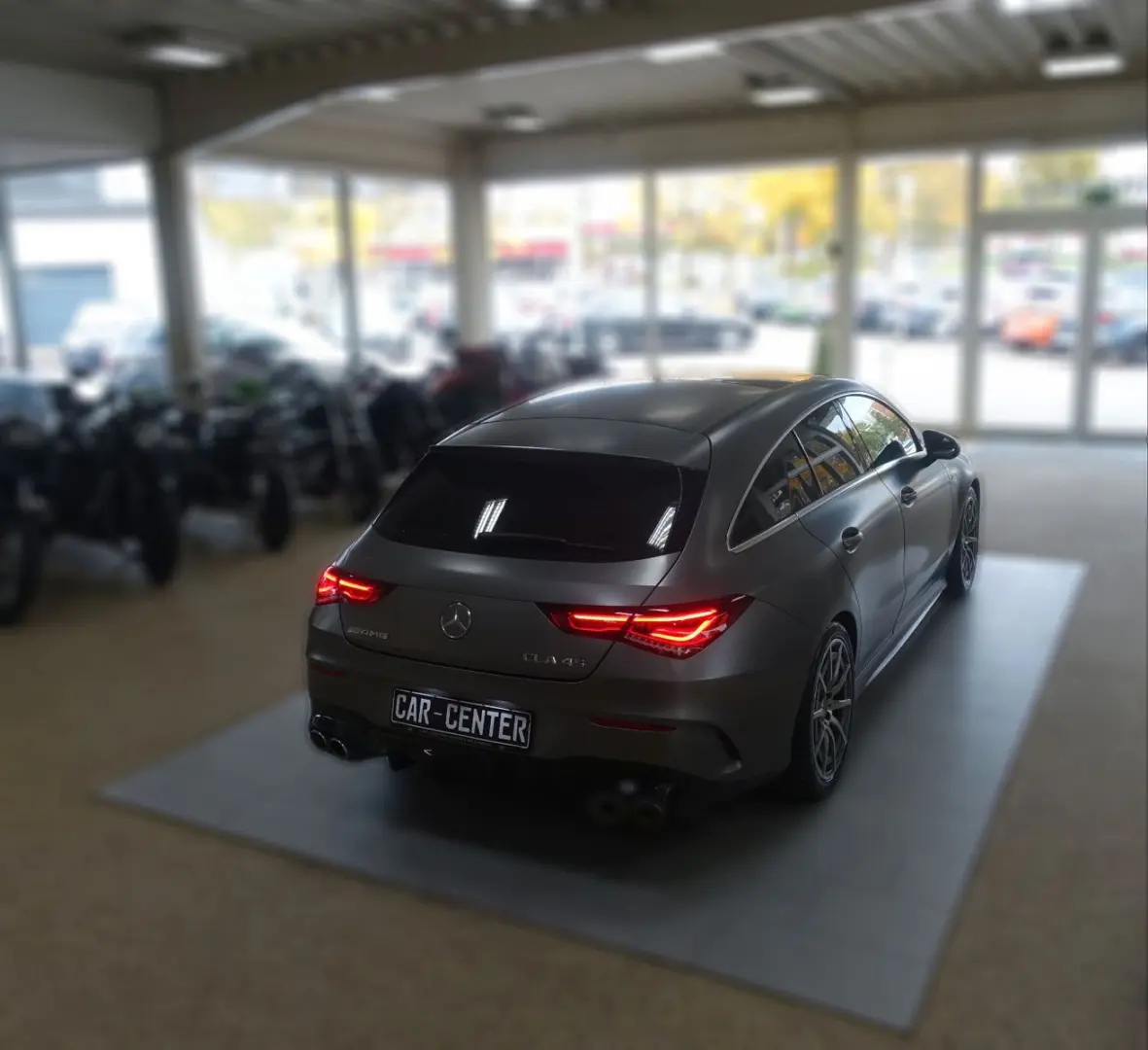 CLA 45 AMG Shooting Brake  designo magno grau
