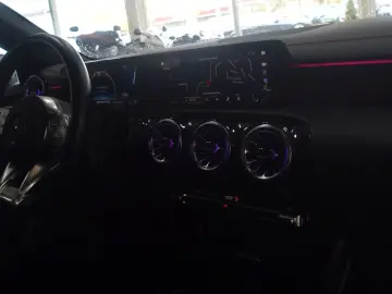 CLA 45 AMG Shooting Brake  designo magno grau